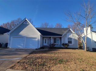 317 Oak Park Village Dr, Grover, MO