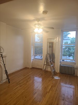 3rd image of 674A Lexington Ave #3