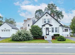866 Riverside Dr, Methuen, MA 01844