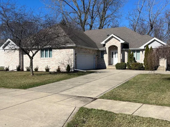 2326 Ticonderoga St, Schererville, IN 46375