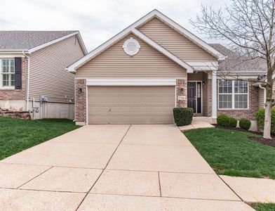 1740 Preston Centre Dr, Fenton, MO, 63026