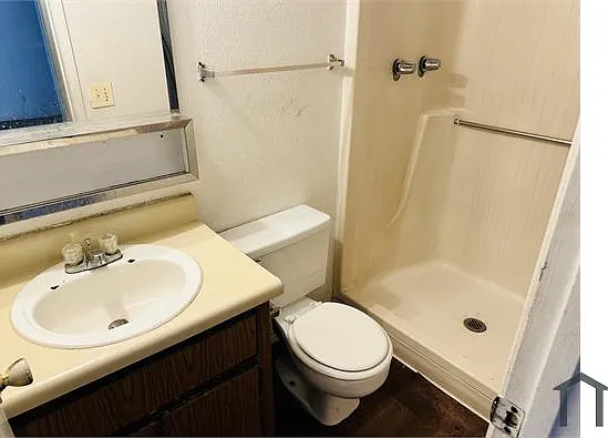 2808 E Monte Cristo Ave #102 — Photo 9