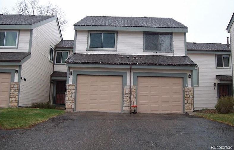 Front entrance of condo.