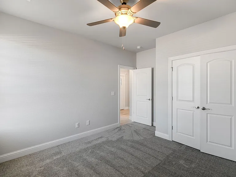 500 Piper Ln — Photo 27