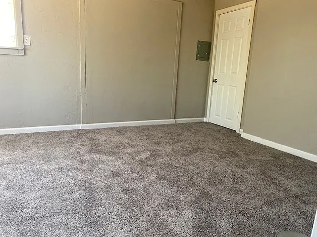 212 W Blacklidge Dr — Photo 6