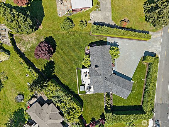 3rd image of 19479 Normandy Park Drive SW