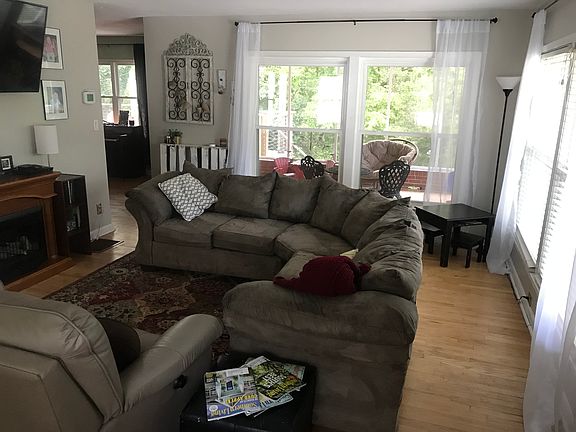 3rd image of 405 Cloudland Trl