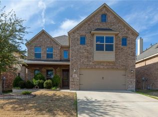 8805 Devonshire Dr, Fort Worth, TX 76131