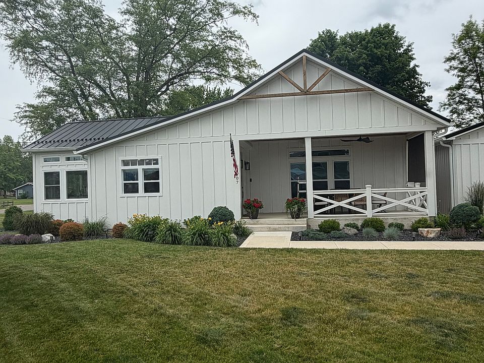 1st image of 2607 Wolfs Point Dr