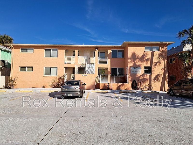1st image of 2820 Dupont St S APT 202