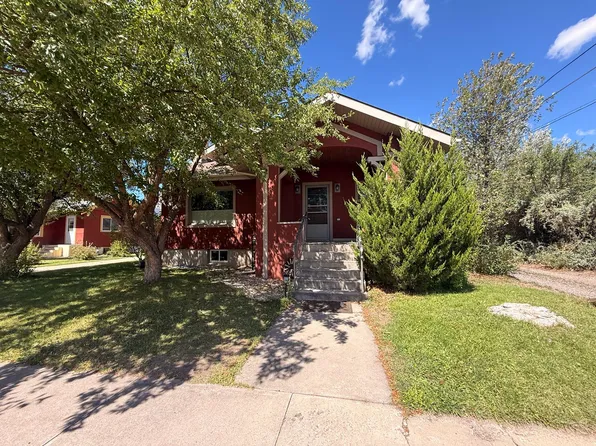 609 E Garfield St, Laramie, WY 82070