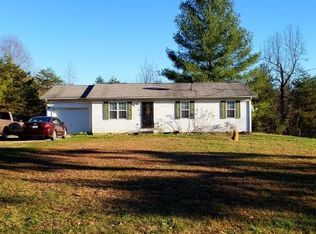 79 White Pine Rd, Beattyville, KY 41311
