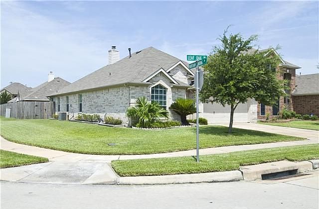 1st image of 11954 Leaf Oak Dr
