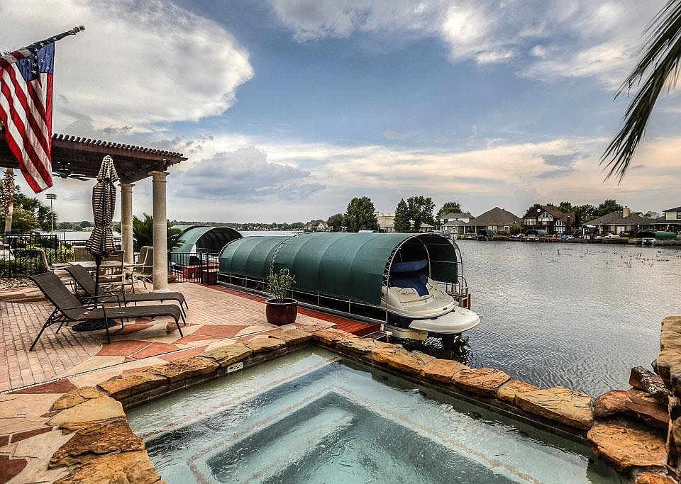 1st image of 13669 Lakeside Place Dr