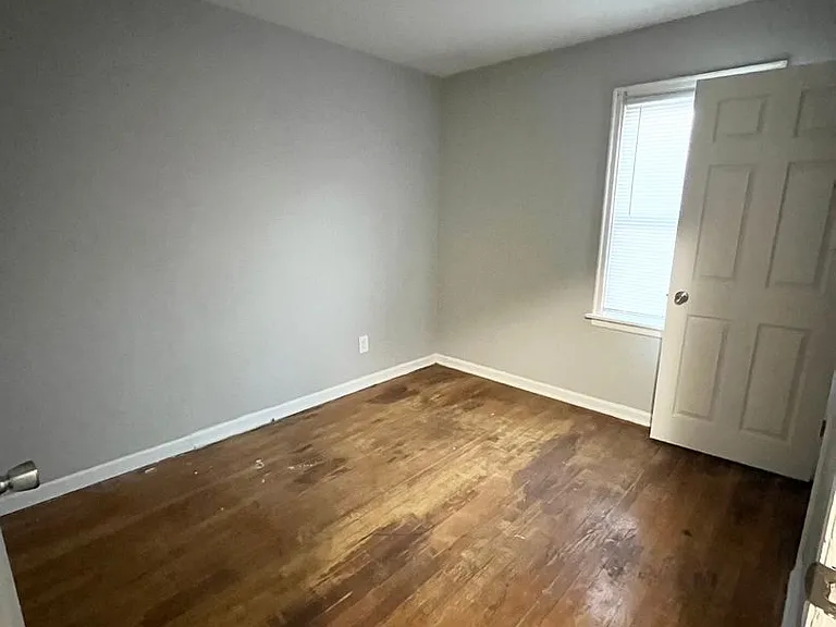 701 Elizabeth Ave — Photo 16