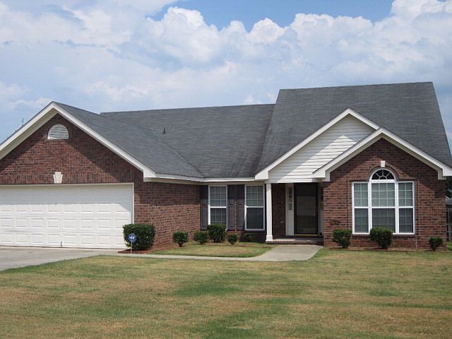 1st image of 3484 Essex Pl