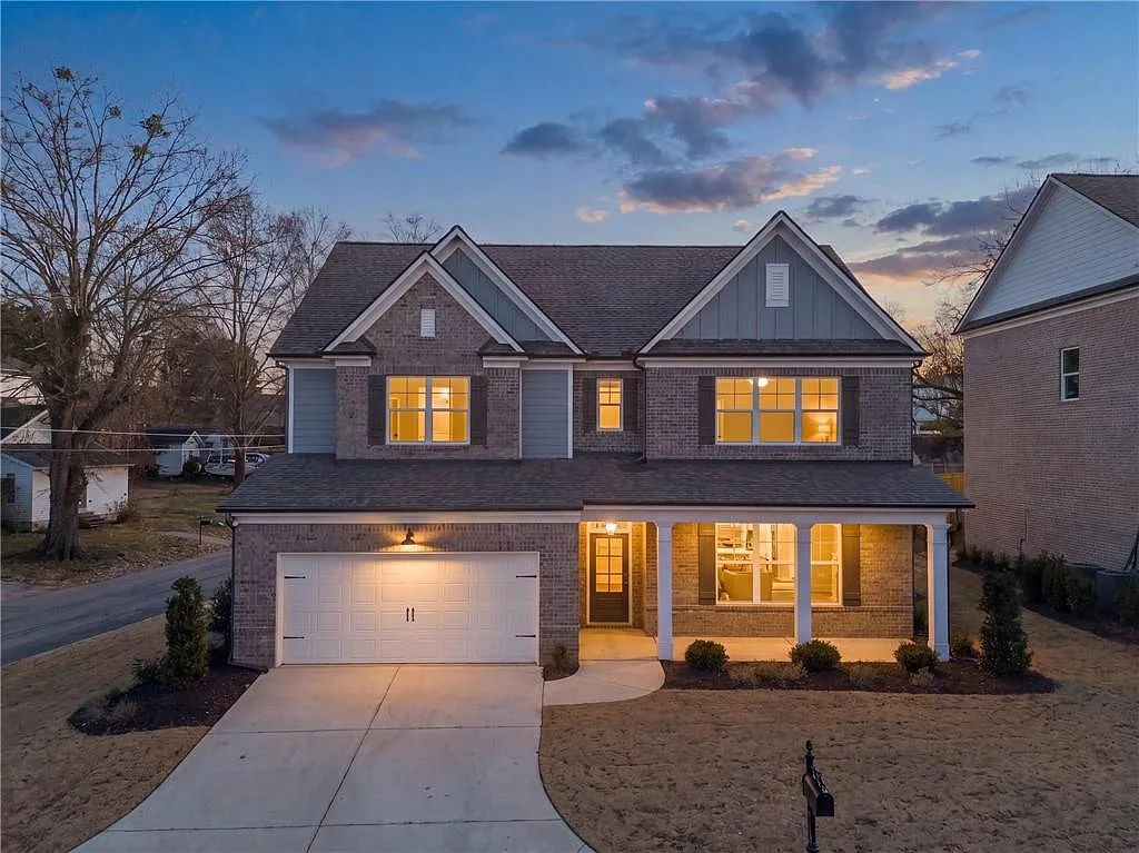 4 bed, 3.0 bath, 3583 sqft, $3,700 — Photo 1