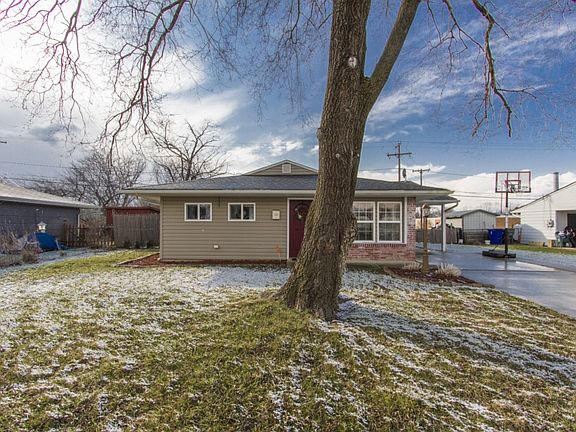 3rd image of 42 Martindale Dr