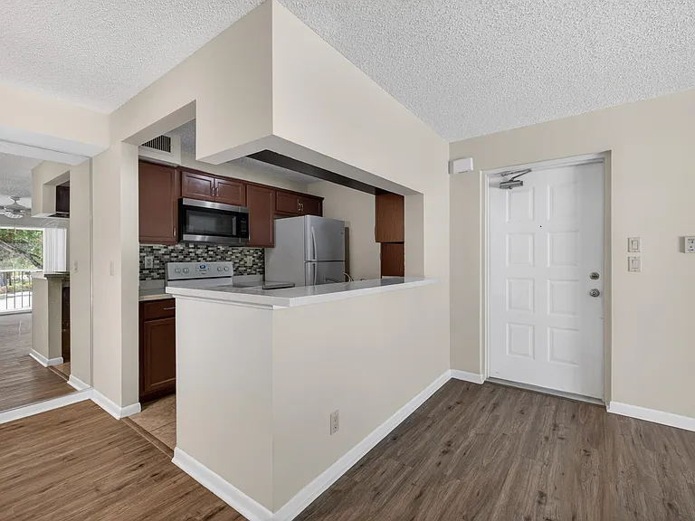 2512 SE Anchorage Cv #2 — Photo 9