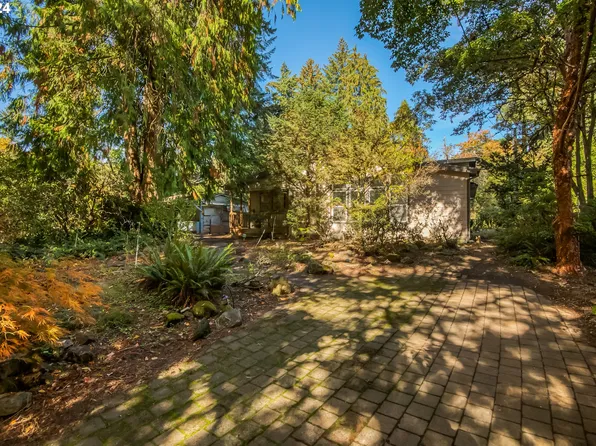 1737 SW Coronado St, Portland, OR 97219
