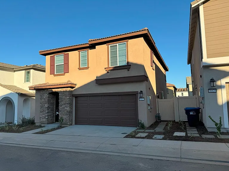 36612 Desert Tortoise Rd — Photo 1