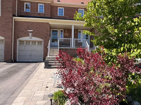 36 Lurcook St, Ajax, ON L1S 0E5