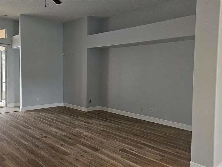 317 E Blue Water Edge Dr — Photo 29