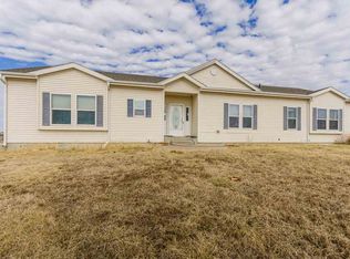 6385 Greene Rd, Olsburg, KS 66520