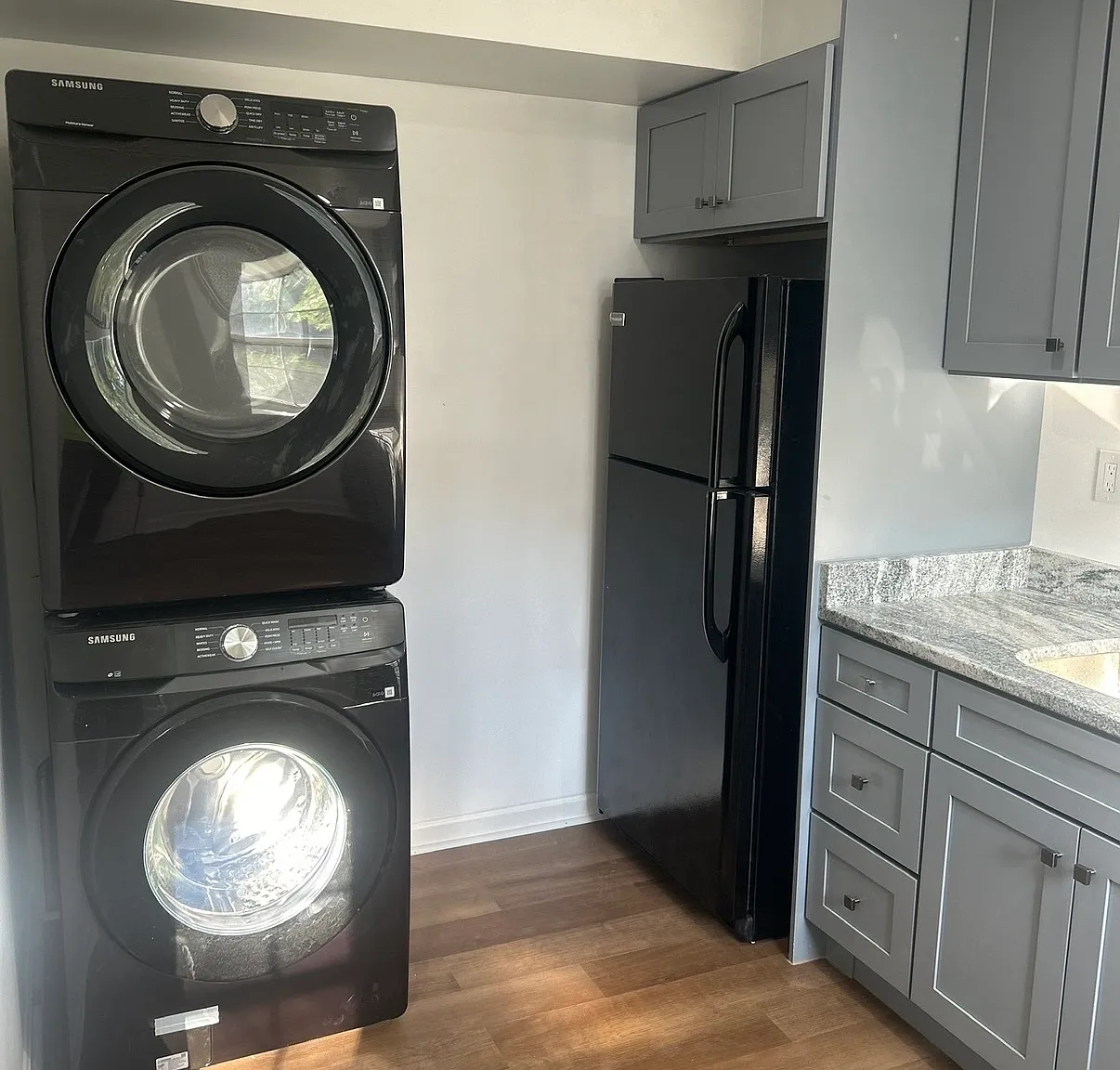 1 bed, 1200 sqft, $1,650 — Photo 4