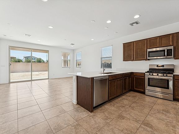 3rd image of 8332 N 170th Ln