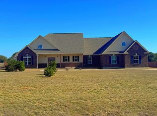 469 Buckskin Trl, Bandera, TX 78003