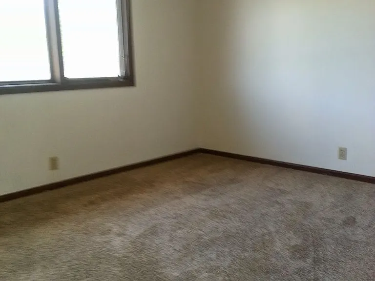 5203 Huntington Ave — Photo 6