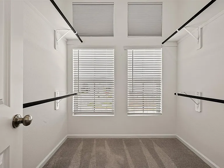 5558 Amber Brook Ln — Photo 30