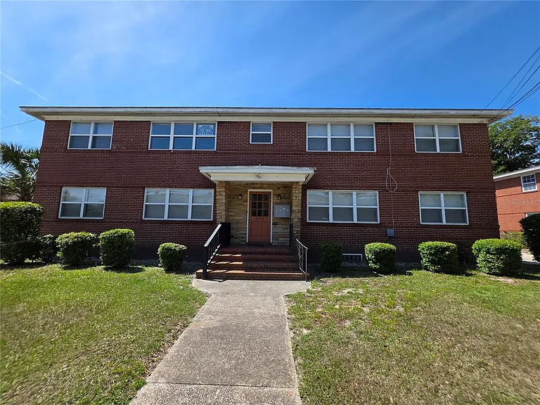3148 Belden St #1 — Photo 1