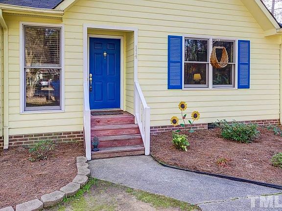 3rd image of 114 Hampton Ct