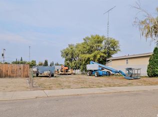 307 5th Ave W, Biggar, SK S0K0M0