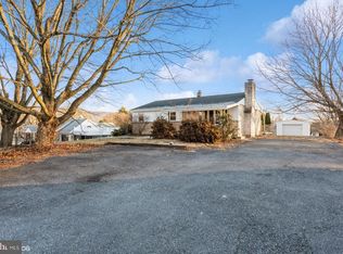 477 Wolfs Bridge Rd, Carlisle, PA 17013