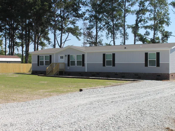 309 Pridgen Acres Drive, Clarkton, NC 28433