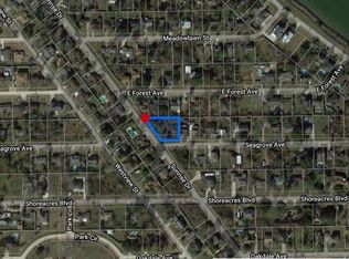 338 Seagrove Ave, Shoreacres, TX 77571