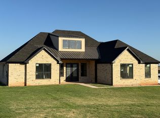 659 Bell Rd S, Iowa Park, TX 76367