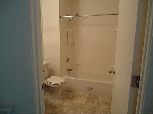 3rd image of 1254 W Washington St
