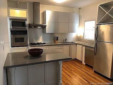 1st image of 1530 West Ave APT 2