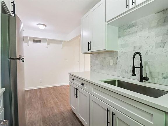 5th image of 1284 Piedmont Ave NE APT 12