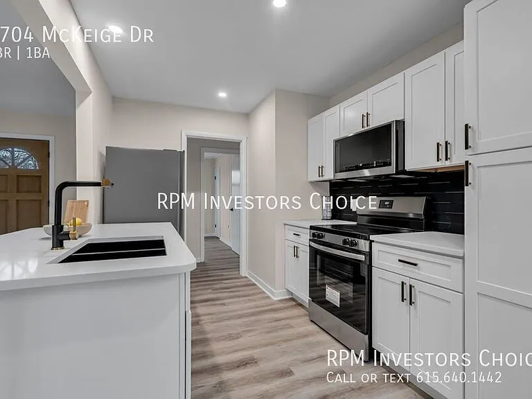 2704 McKeige Dr — Photo 8