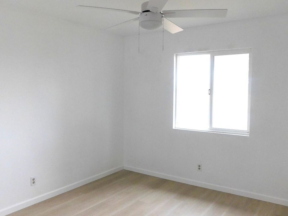 1st image of 8260 Viburnum Ave #8260