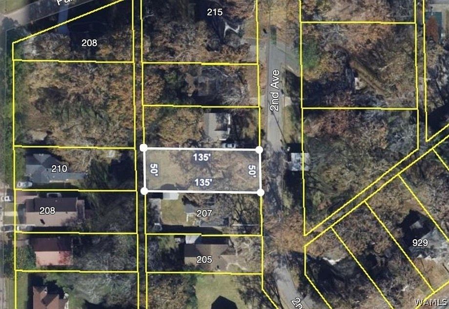 1st image of 209 2nd Ave