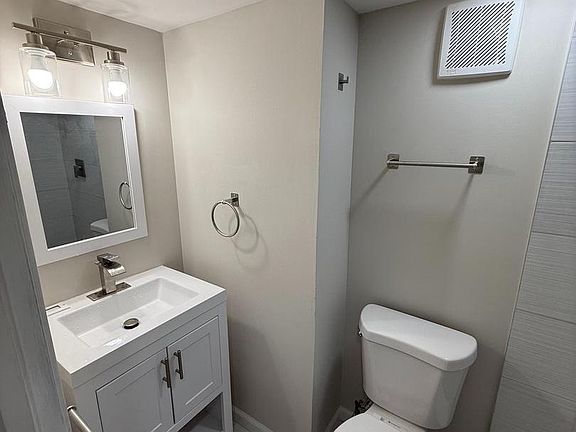 5th image of 13860 Langstone Dr