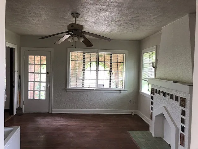3512 North Robinson Avenue - 5 — Photo 4