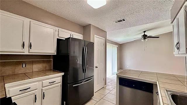 2424 Park Place Dr — Photo 9