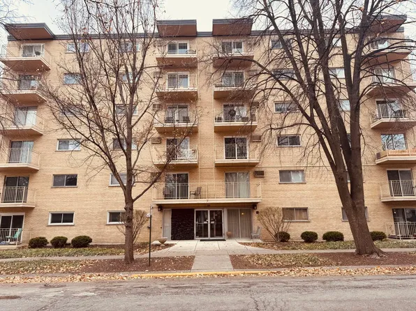 115 Marengo Ave APT 101, Forest Park, IL 60130